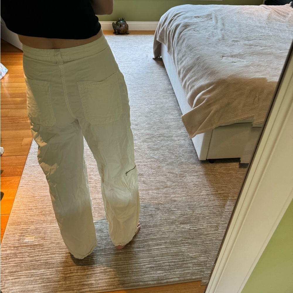 Zara Cream Cargo Pants - Picture 2 of 4